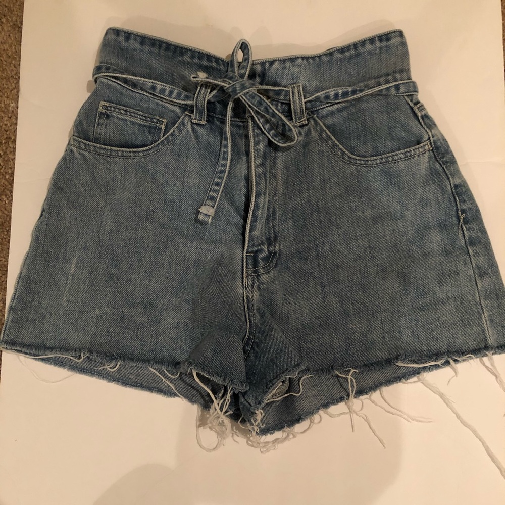 Distress mom shorts